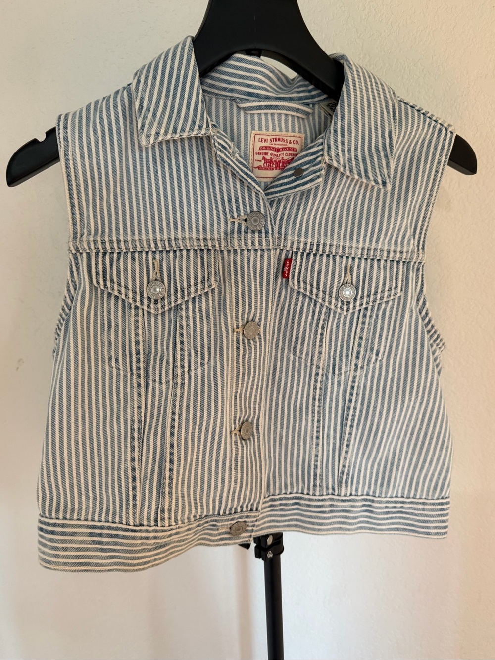 Levi's Womens Cropped Sleeveless Striped Denim Vest - Blue & White